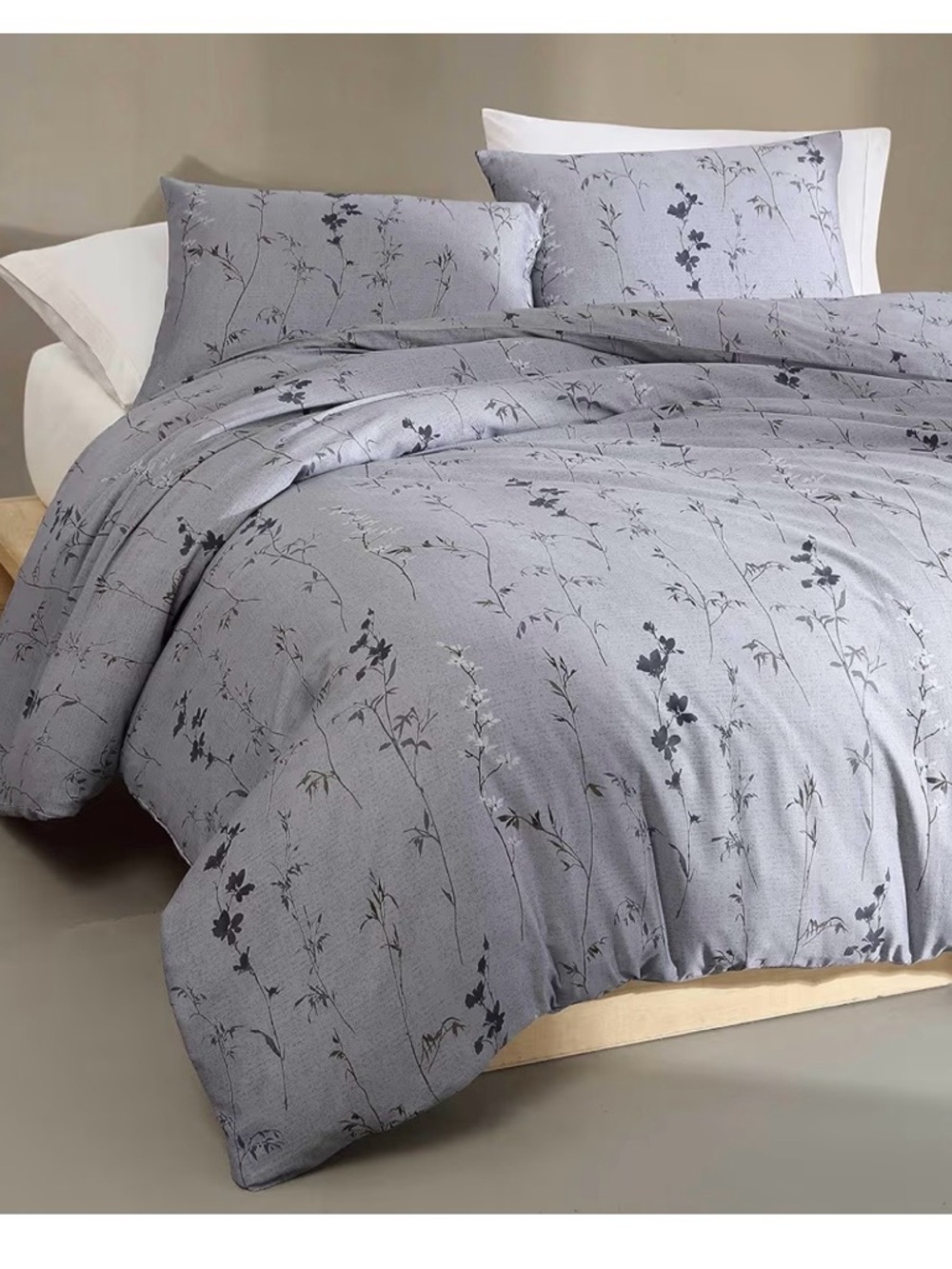 Calvin Klein Wildflower Dusk Purple Printed Queen Duvet Cover Set